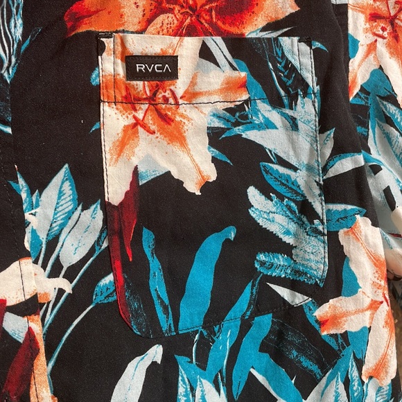RVCA Hawaiian style tropical lily button up t-shirt size M - Picture 3 of 6